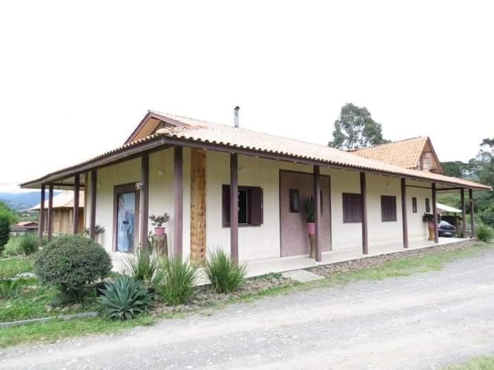 Pica Pau Inn
